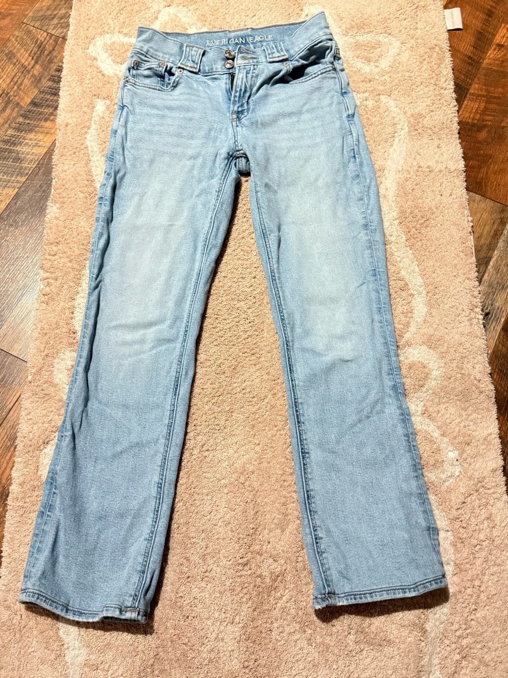 AE Light Wash Women's Jeans - American Eagle Outfitters